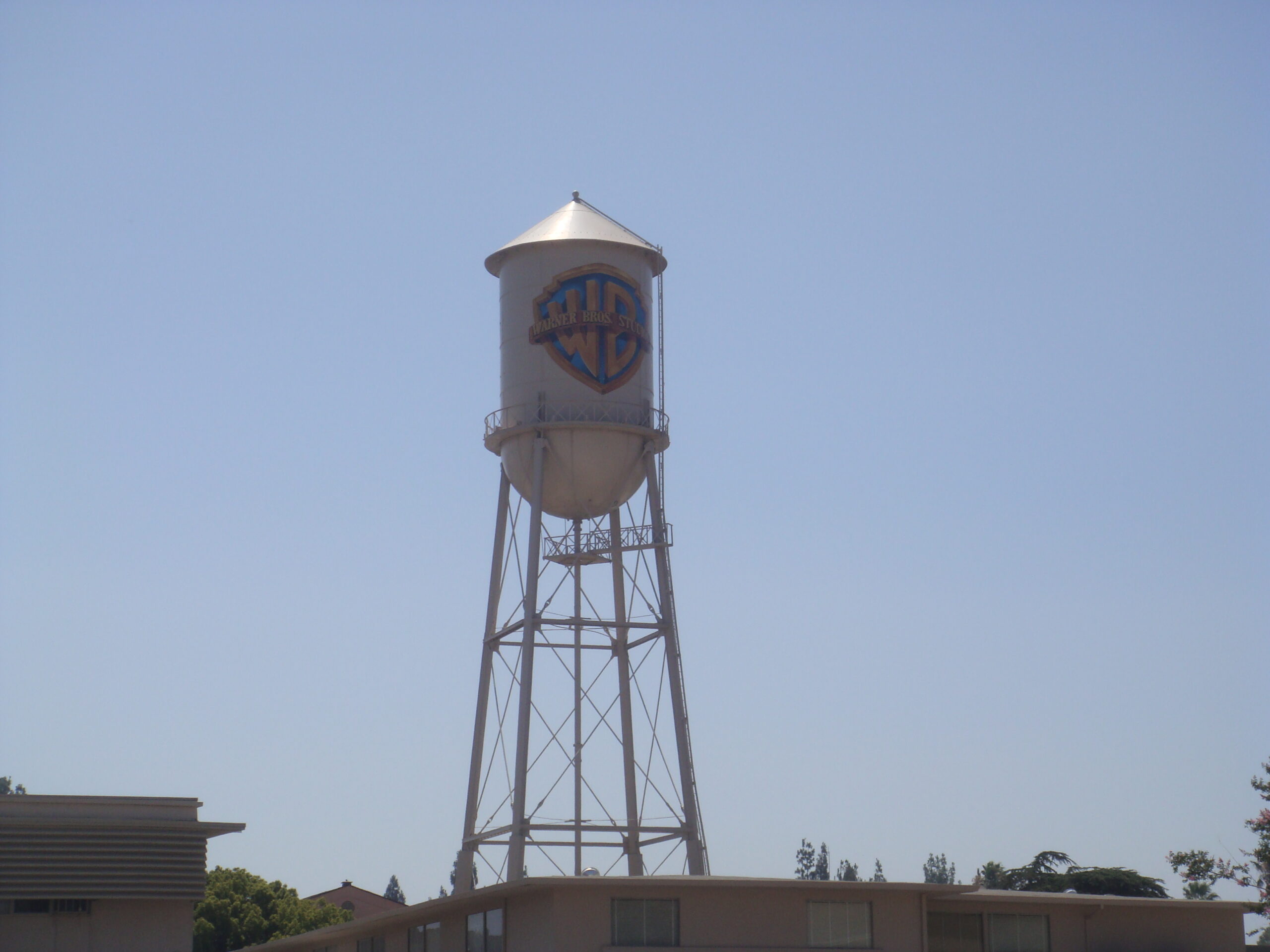 Conhecemos um dos estúdios mais famosos do mundo, a Warner Bros.